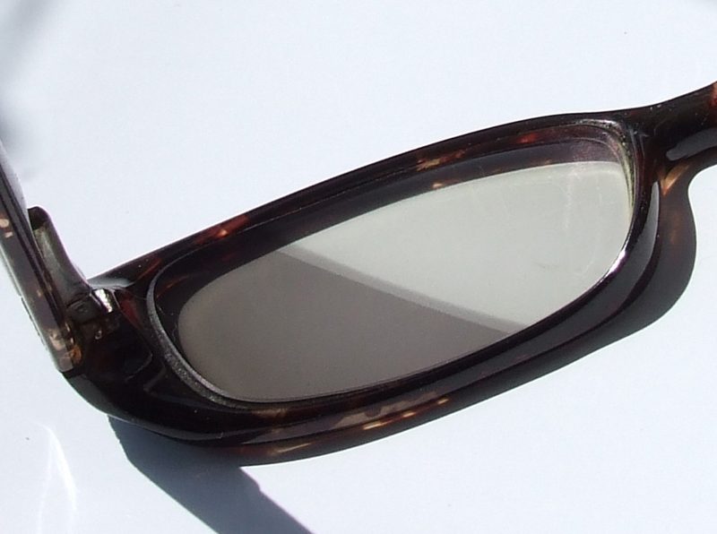 Lentes fotocromáticos (demo)